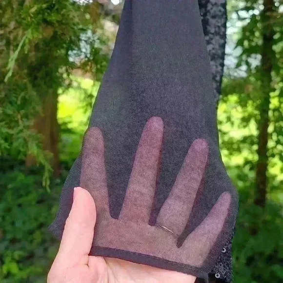 zara NWOT black sequins top  size xs - Picture 5 of 10